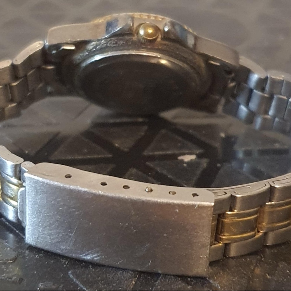 🦋10/$20🦋 Milan MLN777 Silver/Goldtone Stainless Steel Women's Watch w/Date - Picture 4 of 5